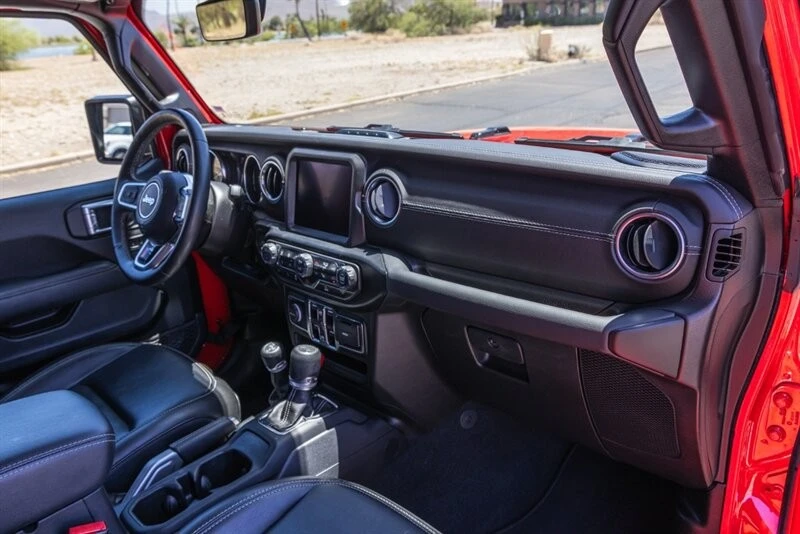 2022 Jeep JL Wrangler - Image 15 of 21
