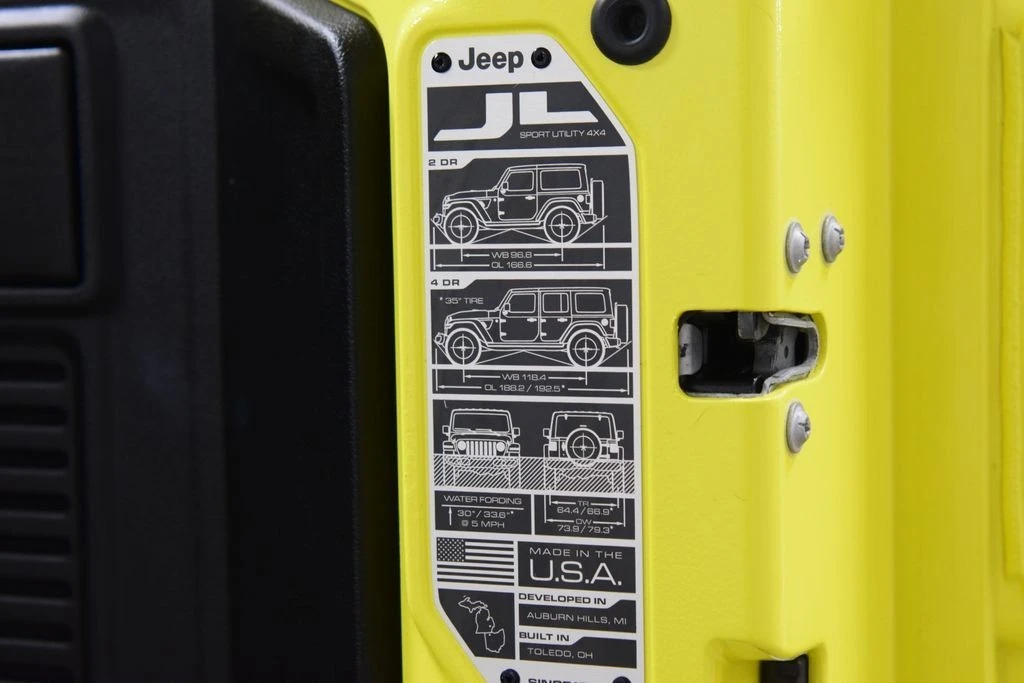 2022 Jeep JL Wrangler - Image 26 of 31