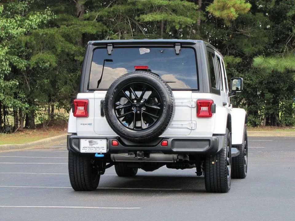 2022 Jeep JL Wrangler - Image 5 of 20