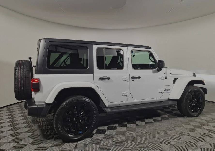 2022 Jeep JL Wrangler - Image 4 of 12