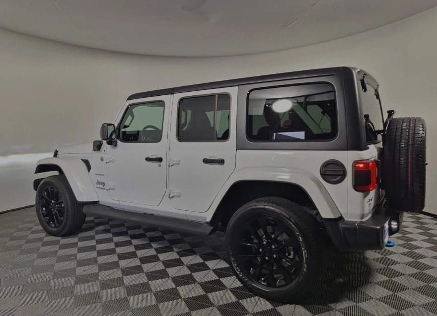 2022 Jeep JL Wrangler - Image 2 of 12