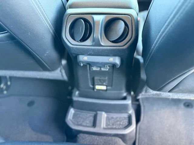 2022 Jeep JL Wrangler - Image 15 of 30