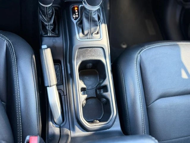 2022 Jeep JL Wrangler - Image 28 of 30