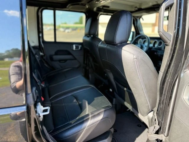 2022 Jeep JL Wrangler - Image 13 of 30