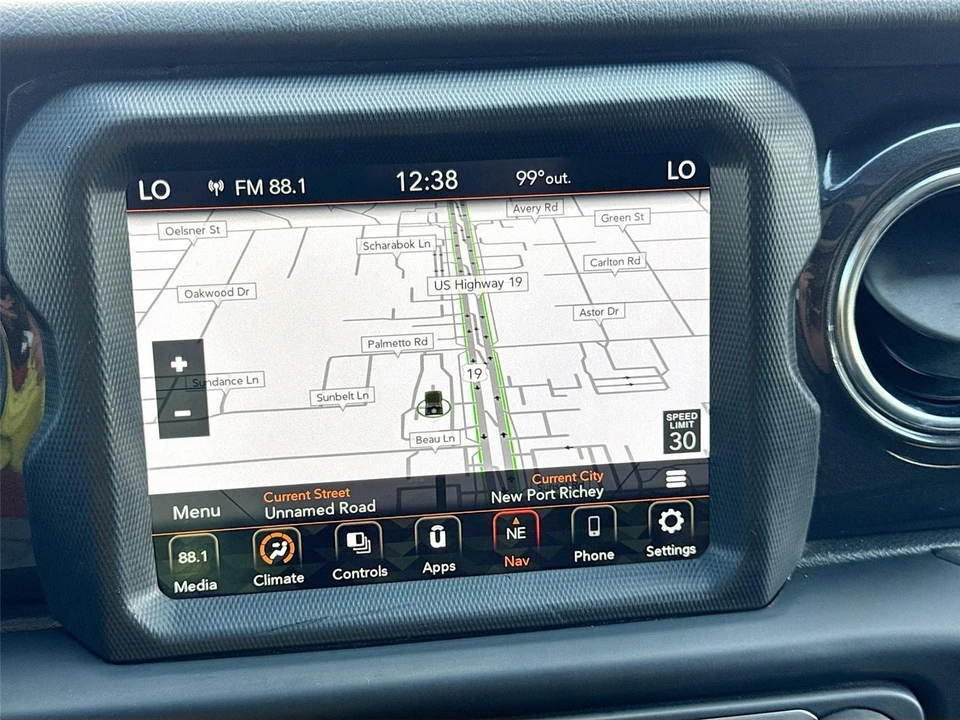 2022 Jeep JL Wrangler - Image 13 of 21