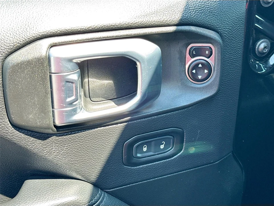 2022 Jeep JL Wrangler - Image 18 of 21