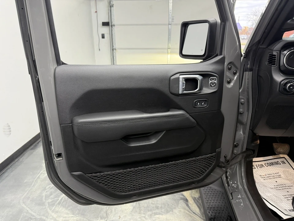 2022 Jeep JL Wrangler - Image 11 of 21