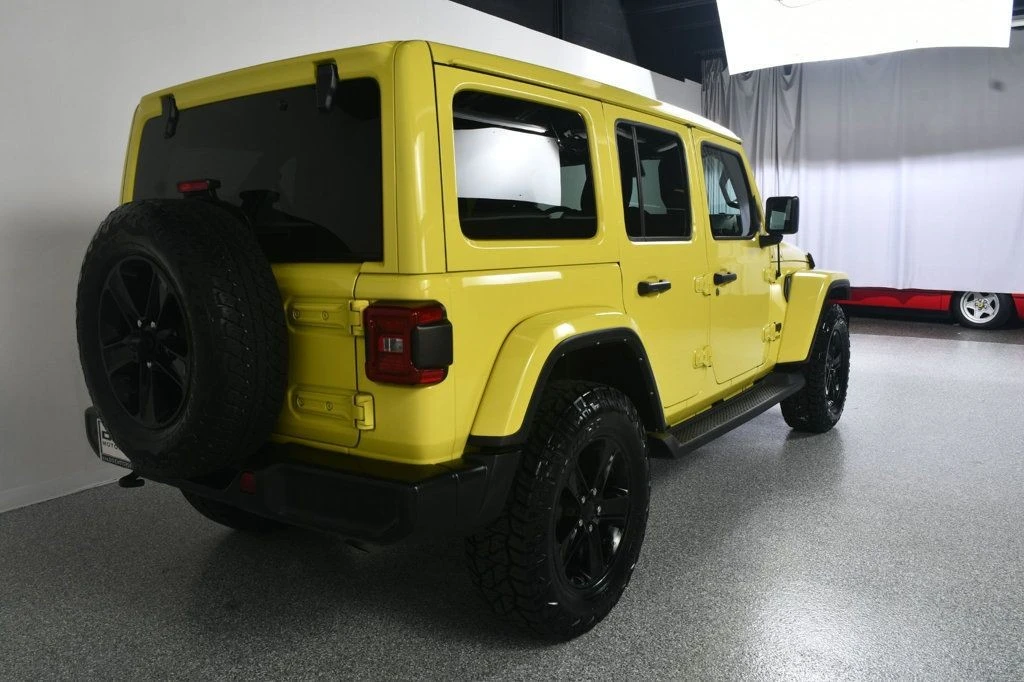 2022 Jeep JL Wrangler - Image 8 of 12