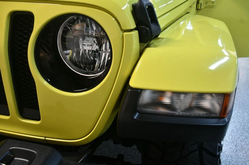 2022 Jeep JL Wrangler - Image 10 of 12