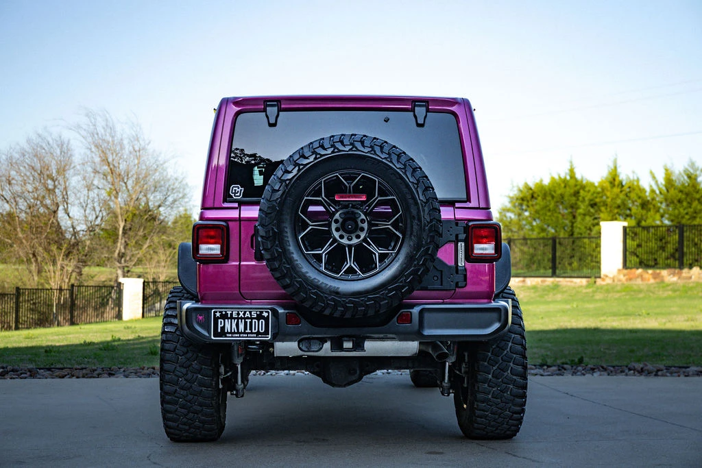 2022 Jeep JL Wrangler - Image 18 of 31