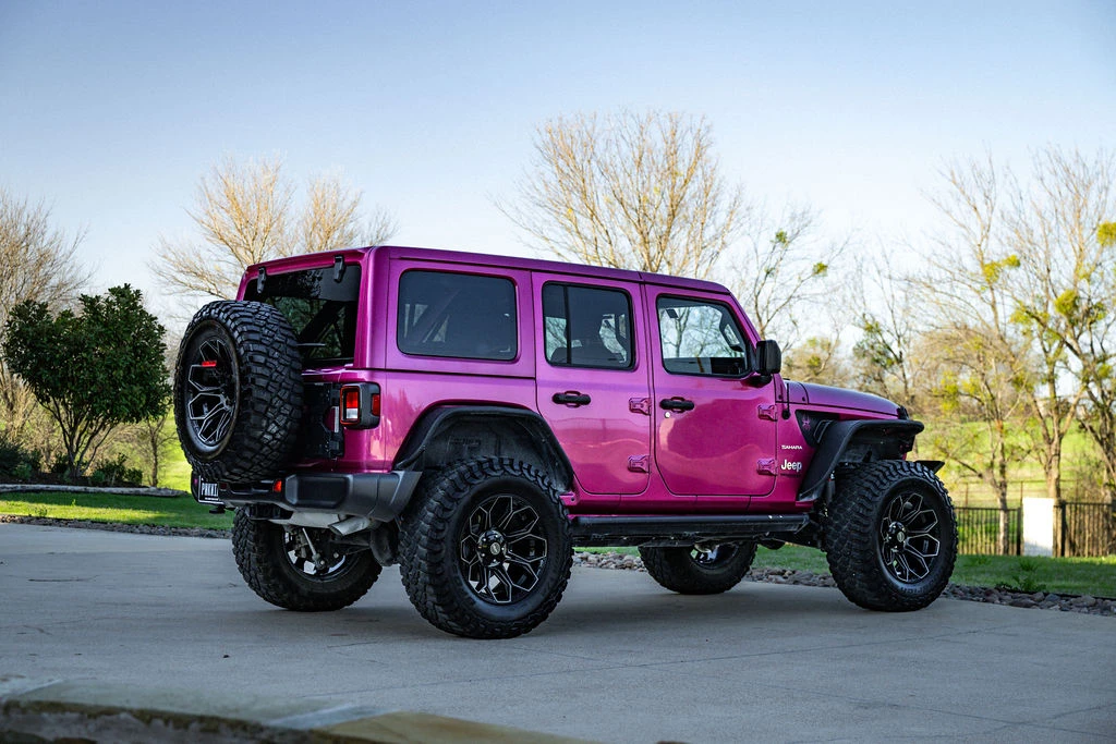 2022 Jeep JL Wrangler - Image 23 of 31