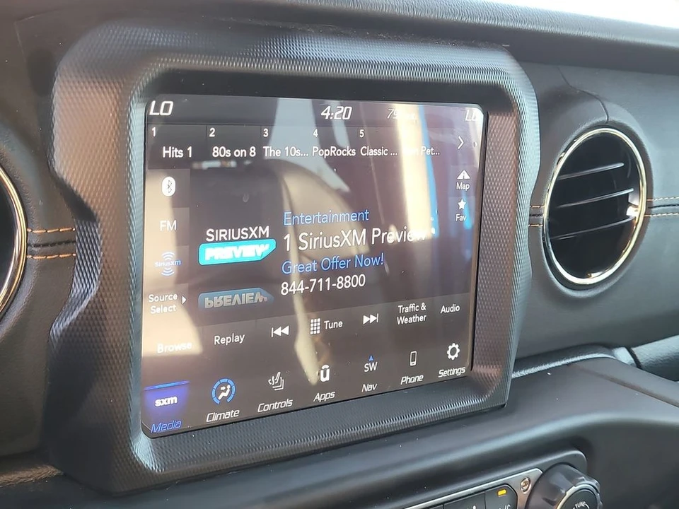 2022 Jeep JL Wrangler - Image 18 of 21