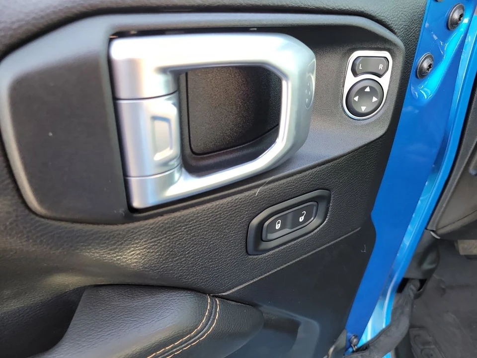 2022 Jeep JL Wrangler - Image 14 of 21