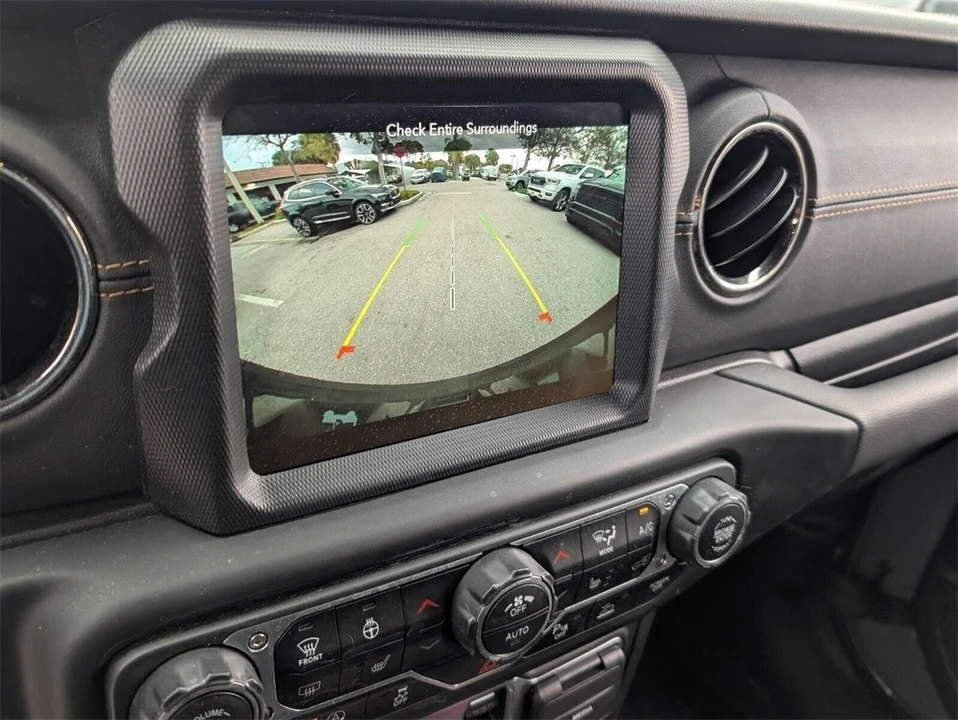 2022 Jeep JL Wrangler - Image 21 of 21