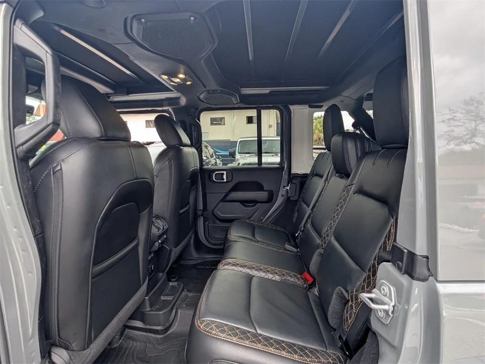 2022 Jeep JL Wrangler - Image 14 of 21