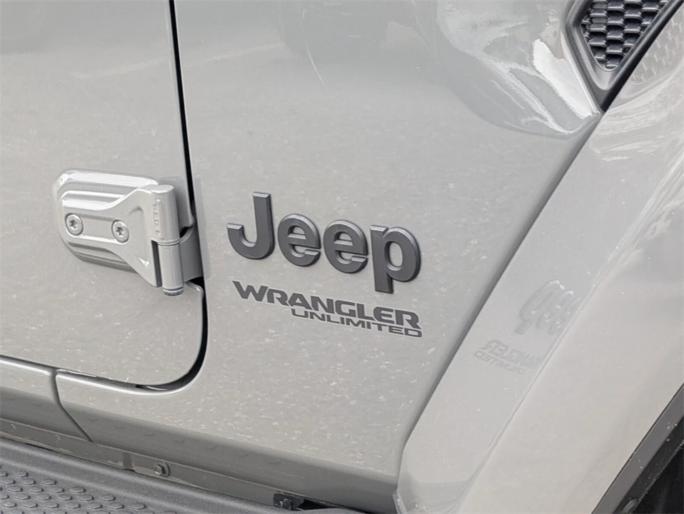 2022 Jeep JL Wrangler - Image 10 of 12