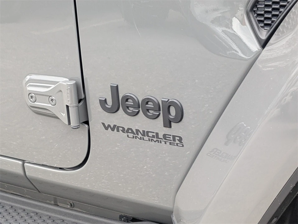2022 Jeep JL Wrangler - Image 10 of 21