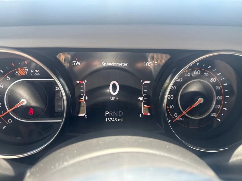2022 Jeep JL Wrangler - Image 9 of 10