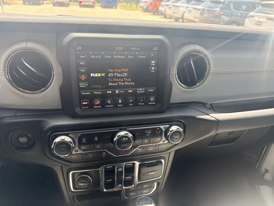 2022 Jeep JL Wrangler - Image 8 of 10