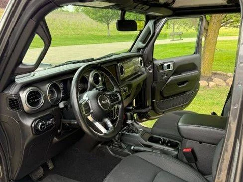 2022 Jeep JL Wrangler - Image 5 of 5