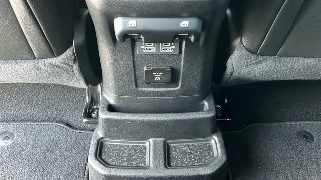2022 Jeep JL Wrangler - Image 16 of 20