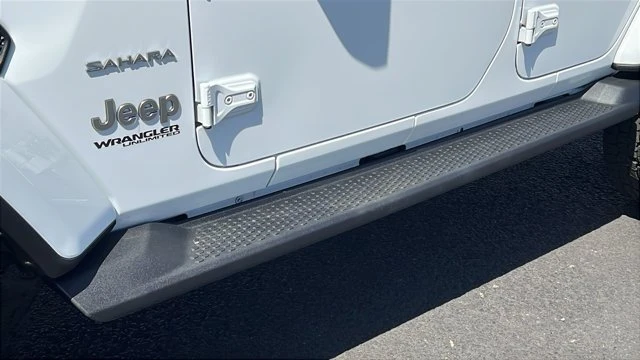 2022 Jeep JL Wrangler - Image 11 of 20