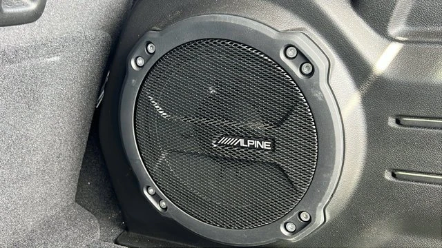 2022 Jeep JL Wrangler - Image 13 of 20