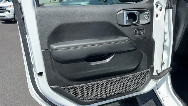 2022 Jeep JL Wrangler - Image 18 of 20