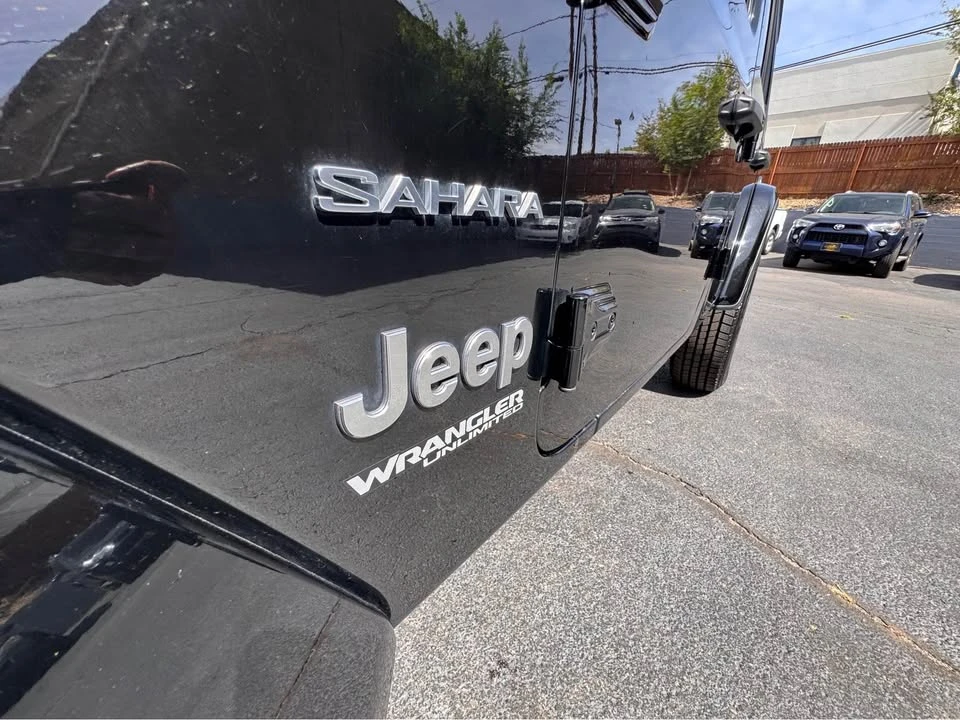 2022 Jeep JL Wrangler - Image 15 of 16