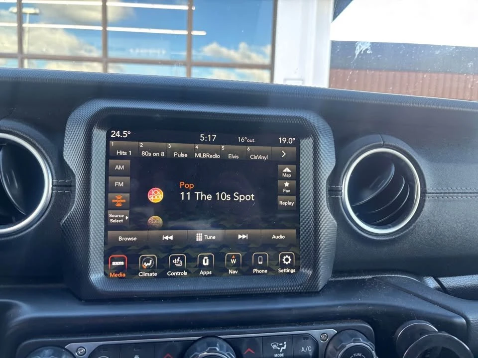 2022 Jeep JL Wrangler - Image 10 of 14
