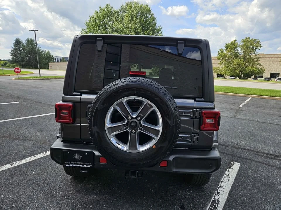 2022 Jeep JL Wrangler - Image 5 of 19