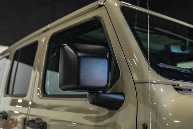 2022 Jeep JL Wrangler - Image 7 of 12