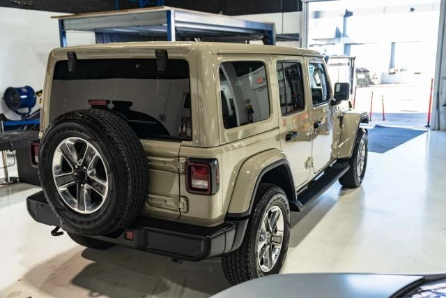 2022 Jeep JL Wrangler - Image 10 of 12