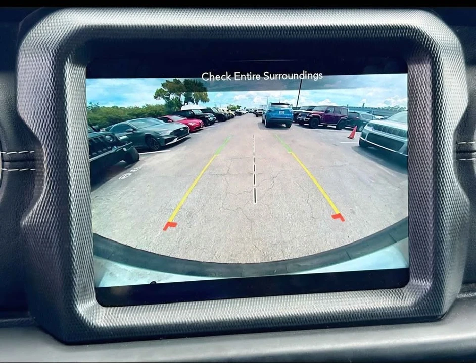 2022 Jeep JL Wrangler - Image 7 of 14
