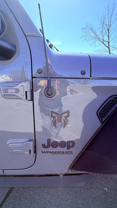 2022 Jeep JL Wrangler - Image 28 of 31