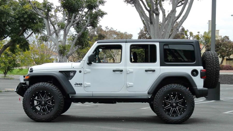 2022 Jeep JL Wrangler - Image 2 of 27