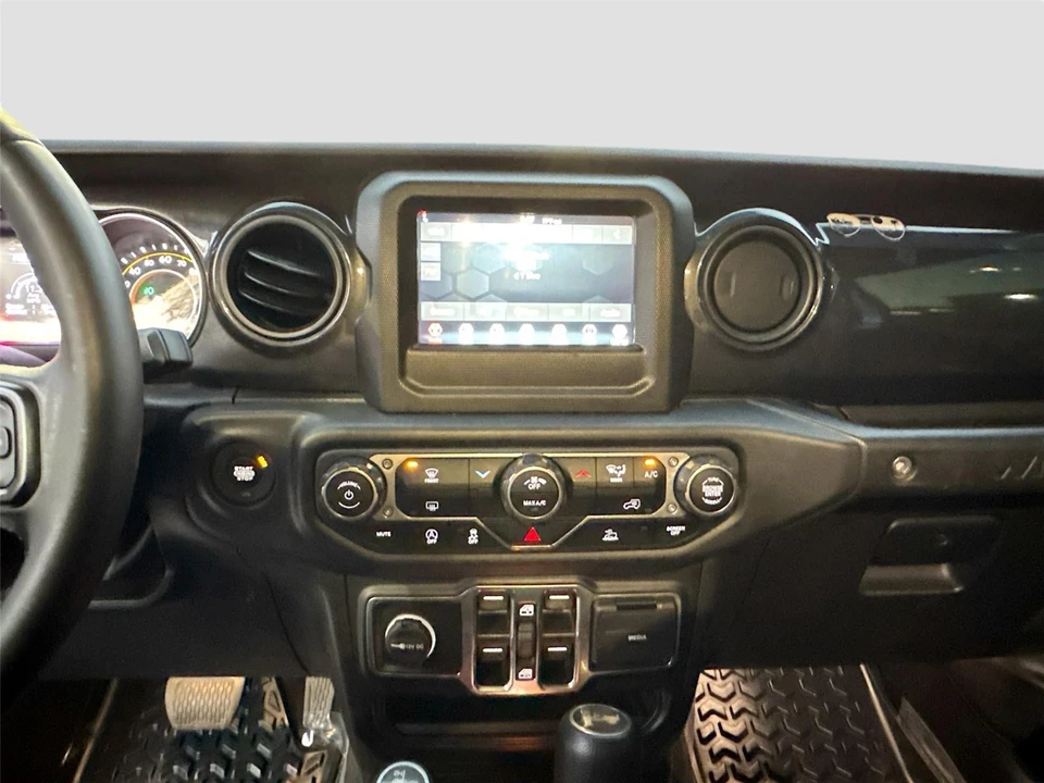 2022 Jeep JL Wrangler - Image 13 of 21