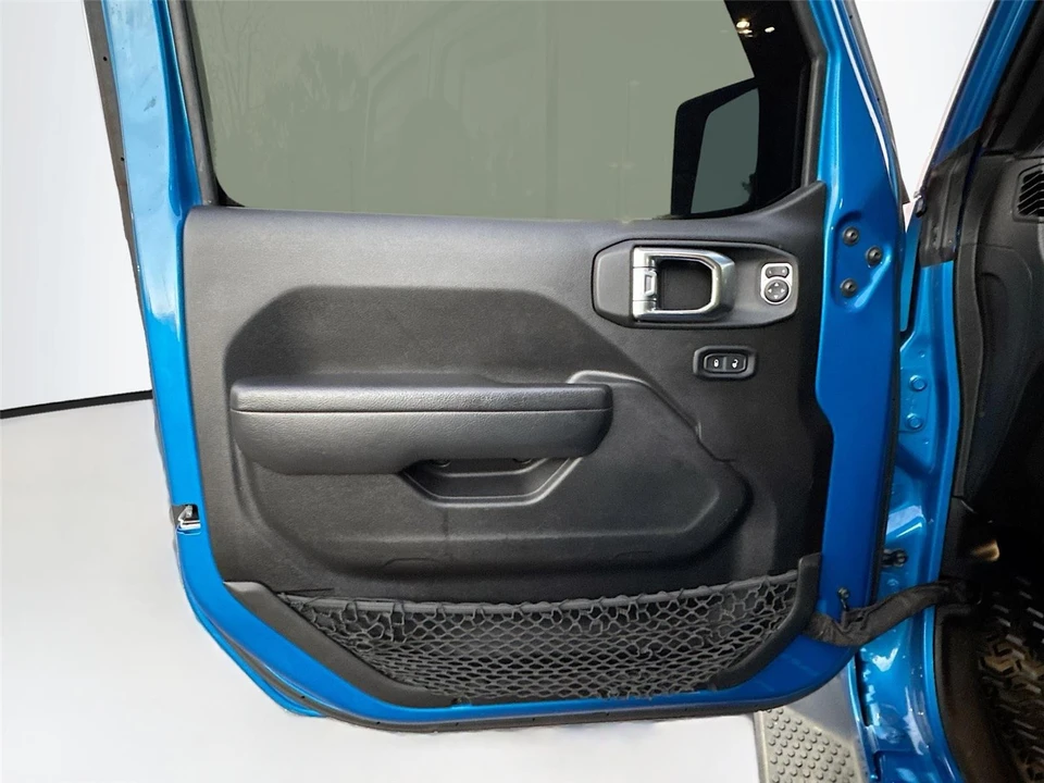 2022 Jeep JL Wrangler - Image 16 of 21