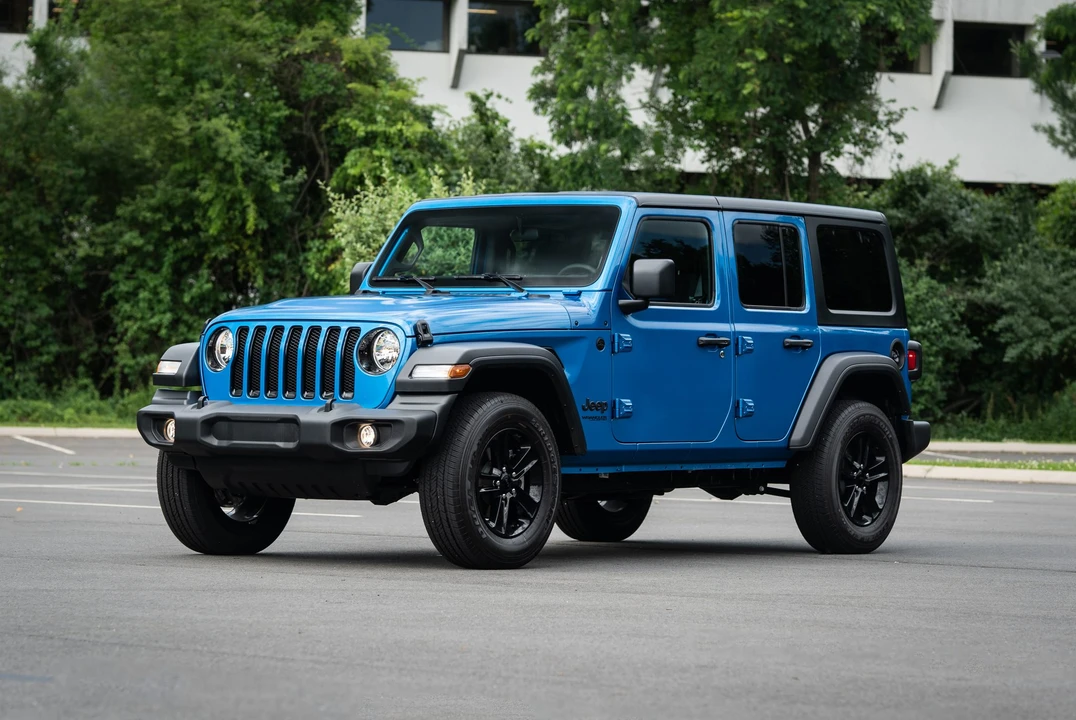2022 Jeep JL Wrangler - Image 3 of 31