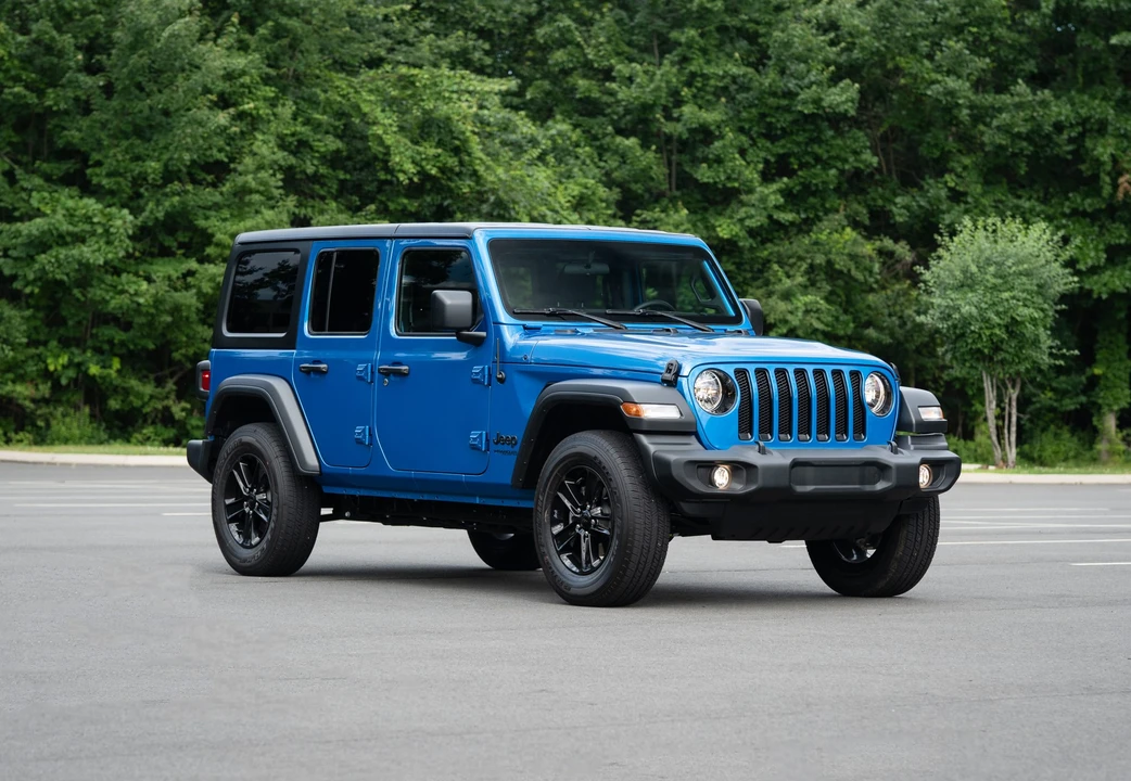 2022 Jeep JL Wrangler - Image 7 of 31