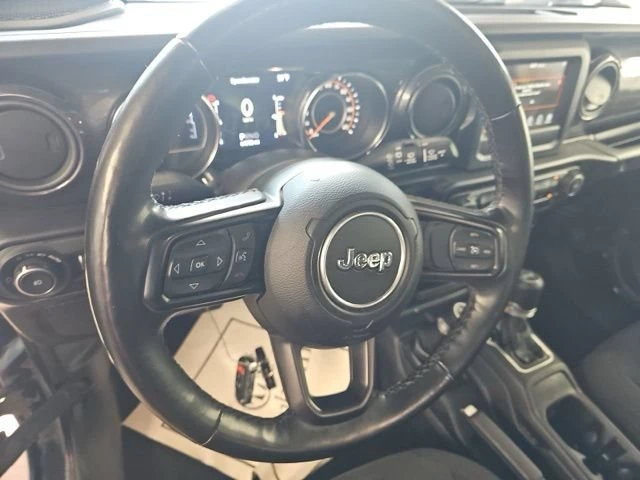 2022 Jeep JL Wrangler - Image 15 of 20