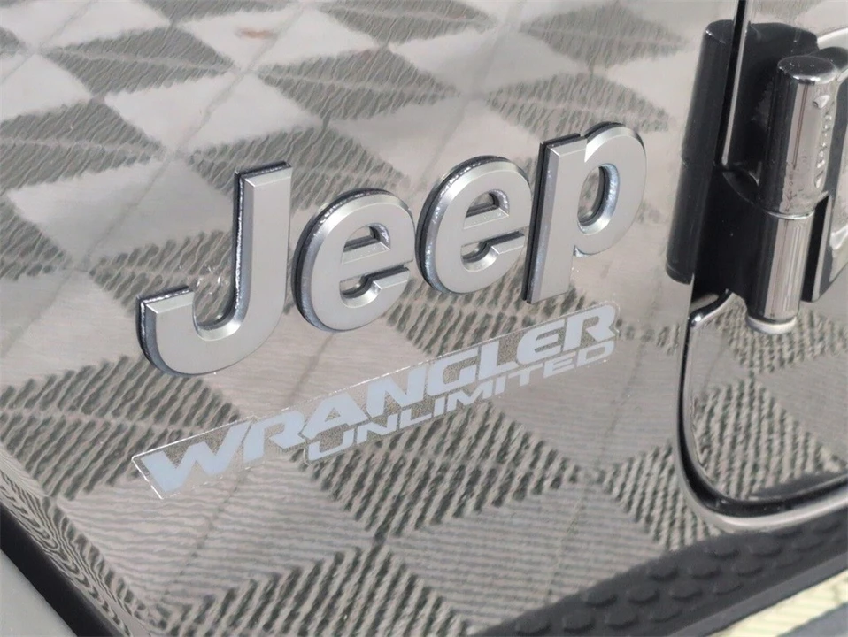 2022 Jeep JL Wrangler - Image 5 of 12