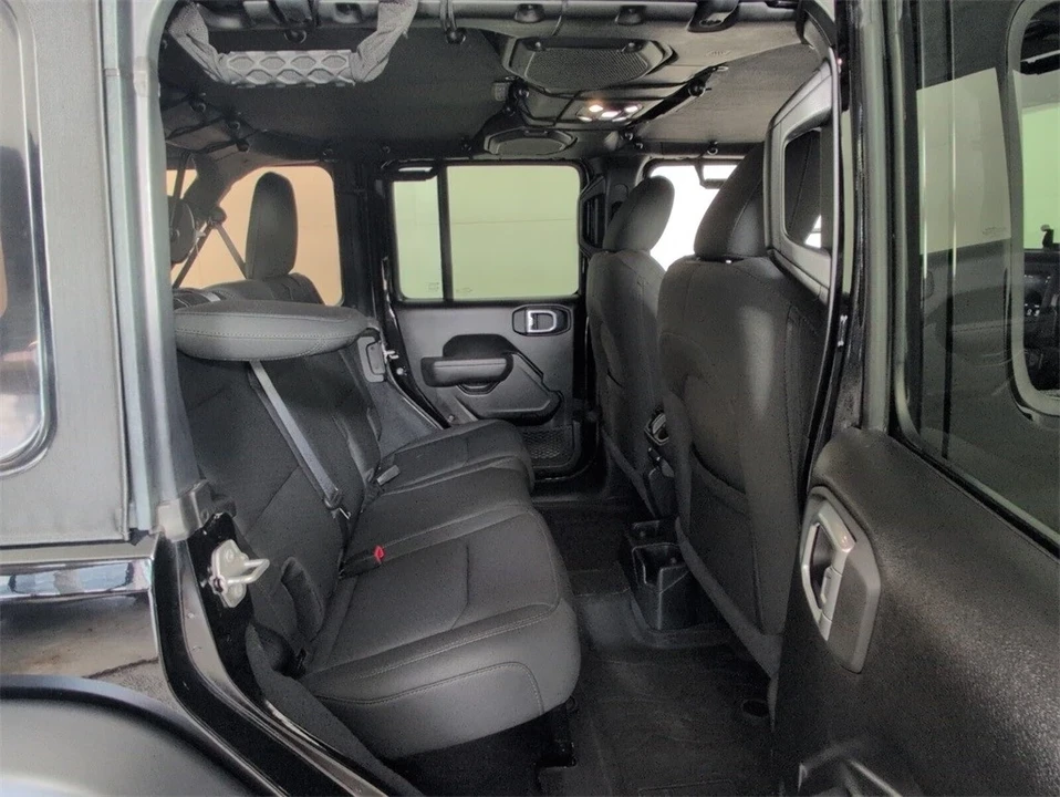 2022 Jeep JL Wrangler - Image 12 of 21