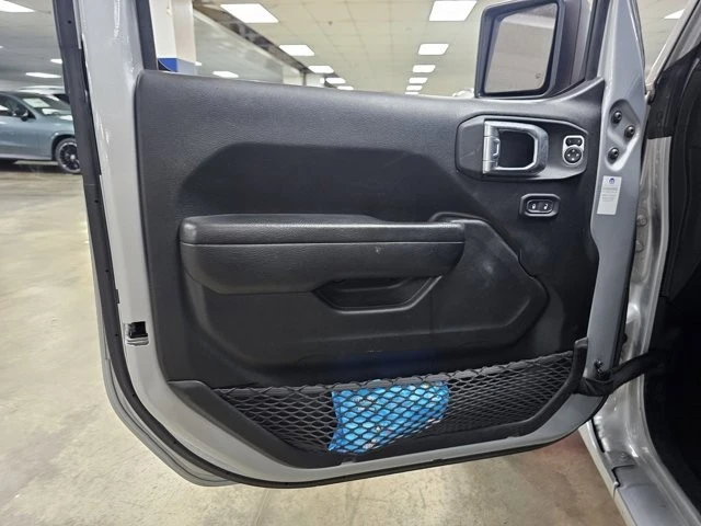 2022 Jeep JL Wrangler - Image 11 of 12