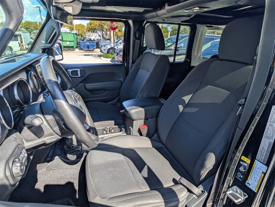 2022 Jeep JL Wrangler - Image 10 of 12