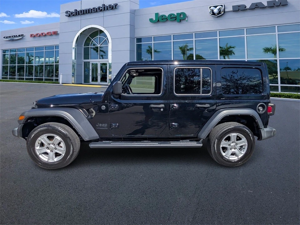 2022 Jeep JL Wrangler - Image 4 of 12
