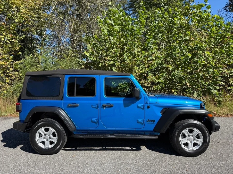 2022 Jeep JL Wrangler - Image 5 of 21