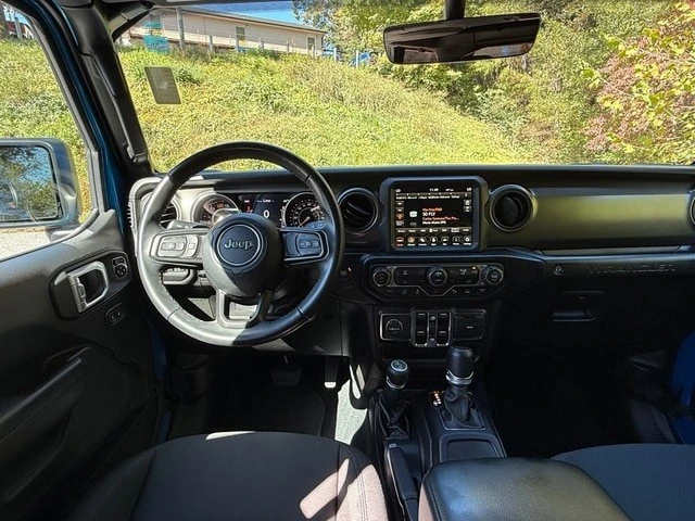 2022 Jeep JL Wrangler - Image 10 of 12