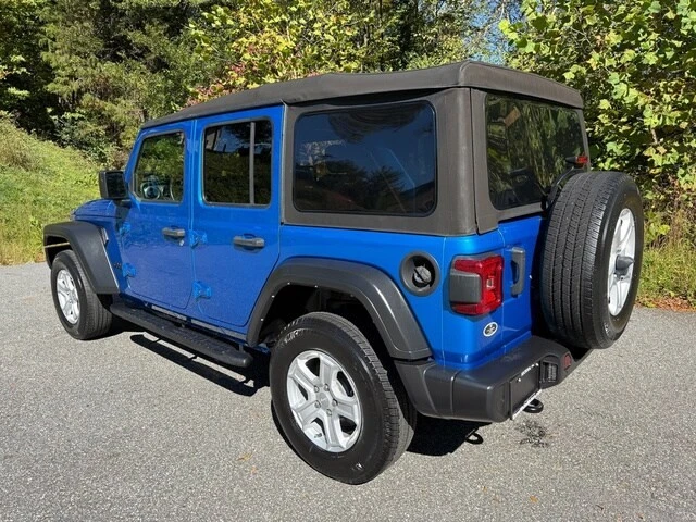2022 Jeep JL Wrangler - Image 8 of 12