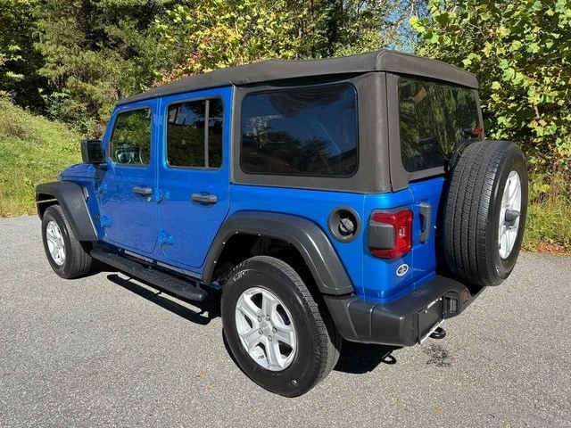 2022 Jeep JL Wrangler - Image 8 of 12